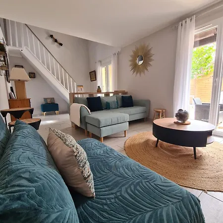 Maison 6 Pers, Parking Et Jardin Prives, Cite A Pied, Tres Calme قرقشونه